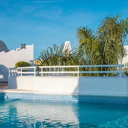 Popeye Suite: Puerto Marina Island Retreat With Rooftop Pool Apartment
